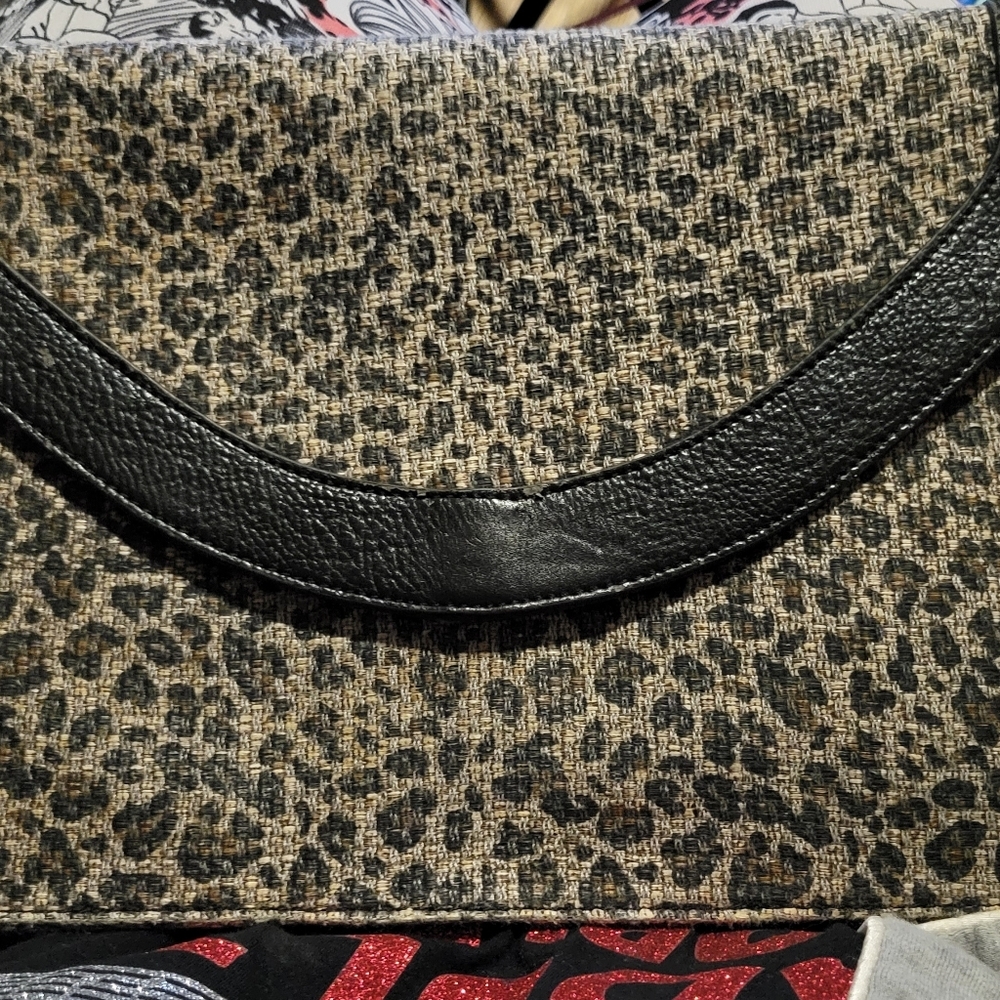 Steve Madden Vintage Oversized Clutch Snap-Closure Leopard Animal Print